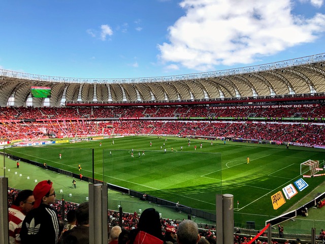英聯杯第三回合曼聯4-2阿斯頓維拉 曼聯2度落後逆轉維拉 強勢晉級16強！.